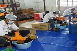 आत्मनिर्भर भारत अभियानामध्ये अगरबत्ती बनविणाऱ्यांना सरकारचे पाठबळ