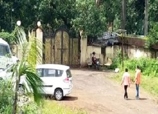 मुख्यमंत्री उद्धव ठाकरे यांच्या फार्महाऊसबाबत संशयितपणे चौकशी करणाऱ्या तिघांना अटक