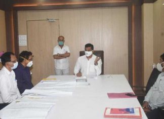 मालाड-मालवणी व गोरेगाव भागातील रस्त्यांची कामे तातडीने सुरू करा