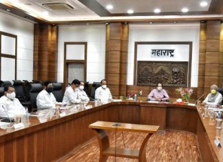 मराठा आरक्षणाबाबत मुख्यमंत्र्यांच्या अध्यक्षतेखालील बैठकीत गांभीर्याने चर्चा