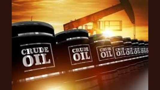 अमेरिका-चीन भौगोलिक तणावामुळे सोने व कच्च्या तेलाच्या किंमतीत वाढ