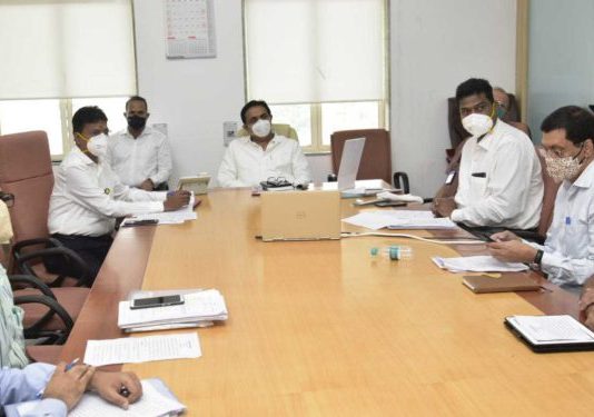 शहापूर तालुक्यातील नामपाडा व गारगाई प्रकल्पांचे प्रश्न तातडीने मार्गी लावावेत