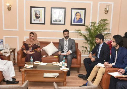 अफगाणिस्तानच्या मुंबईतील वाणिज्यदूत झाकिया वर्दक यांनी घेतली छगन भुजबळ यांची भेट