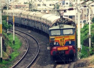 सण उत्सवांसाठी पश्चिम रेल्वेकडुन आठ विशेष गाड्या सुरु होणार