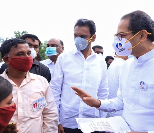 उस्मानाबादमध्ये अतिवृष्टीनं झालेल्या नुकसानीसाठी मदत देण्याचा निर्णय येत्या २ दिवसात करु, मुख्यमंत्र्यांचं आश्वासन