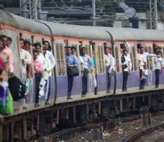 लोकल गर्दी नियोजन संदर्भात तांत्रिक दृष्ट्या मार्ग काढणं महत्त्वाचं, पश्चिम रेल्वेच राज्य सरकारला उत्तर