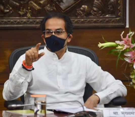 सणाचा आनंद घेताना आरोग्याच्या जबाबदारीचं भान ठेवण्याचं मुख्यमंत्री उद्धव ठाकरे यांचं जनतेला आवाहन