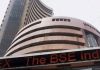 मुंबई शेअर बाजाराच्या निर्देशांक ३२७ अंकांची वाढ