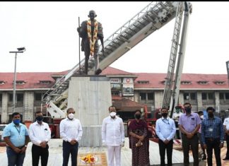 राष्ट्रपिता महात्मा गांधी आणि माजी पंतप्रधान लालबहादूर शास्त्री यांच्या जयंतीनिमित्त उपमुख्यमंत्री अजित पवार यांचे अभिवादन