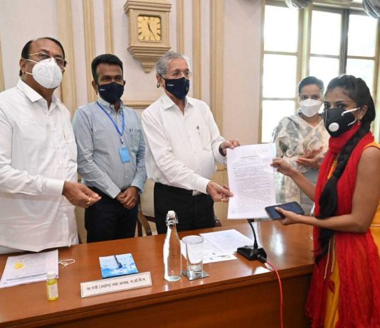 २०८ बारवी प्रकल्पबाधितांना एमआयडीसीकडून सेवेत सामावून घेण्याची नियुक्ती पत्रे प्रदान