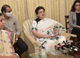 कोविड सेंटर्समधील महिलांची छेडछाड टाळण्यासाठी उपाययोजना कराव्यात