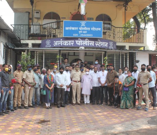 पुणे शहर युवक काँग्रेस तर्फे 26/11 आतंकी हल्ल्यातील शहिदांना अलंकार पोलिस स्टेशन यथे भावपुर्ण श्रद्धांजली अर्पण