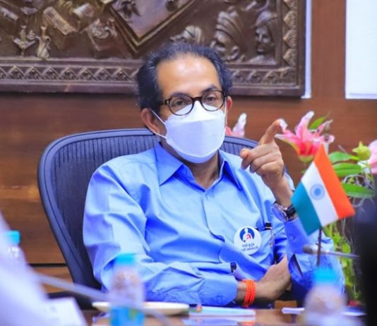 मिठी नदी पात्रातल्या बाधित झोपडपट्टीधारकांना प्राधान्य देऊन त्यांचे त्वरित स्थलांतर करावे – मुख्यमंत्री उद्धव ठाकरे