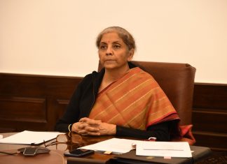 आर्थिक परिस्थितीचा सामना करण्यासाठी केंद्र सरकारकडून २९ लाख ८७ हजार ६४१ कोटी रुपयांचे विशेष पॅकेज जाहीर