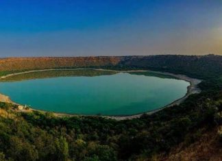 लोणार सरोवर ही राज्यातील दुसरी तर देशातील एक्केचाळीसावी रामसर साईट म्हणून घोषित
