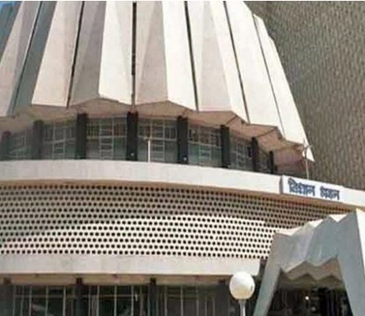 राज्यातल्या पदवीधर तसंच शिक्षक मतदार संघाच्या ५ जागांसाठी १६८ उमेदवार निवडणूक रिंगणात