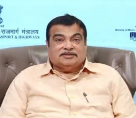 आगामी काळात ‘टू व्हिलर टॅक्सी’ ही संकल्पना रोजगार निर्मितीची नवीन वाट ठरेल – नितीन गडकरी