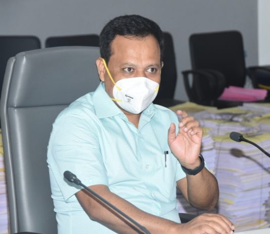 पुणे विभाग पदवीधर,शिक्षक मतदार संघ निवडणूक नोडल अधिकाऱ्यांनी आपापल्या जबाबदाऱ्या चोखपणे पार पाडाव्यात -अपर जिल्हाधिकारी विजयसिंह देशमुख यांनी घेतला निवडणूक कामाचा आढावा