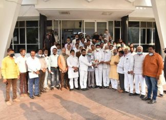 ‘बारा बलुतेदारांच्या प्रतिनिधींनी’ विधानसभा अध्यक्षांसमोर मांडल्या आपल्या व्यथा