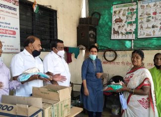 आरोग्य शिबीर आणि गरजेच्या वस्तूंचे वाटप