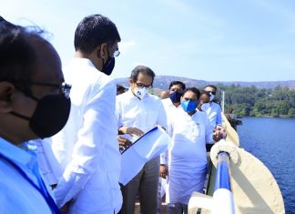 मुख्यमंत्री उद्धव ठाकरे यांनी आज कोयना धरणाची पाहणी केली