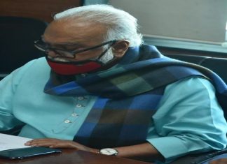 यंदा मका खरेदीची मर्यादा १५ लाख क्विंटल, तर बाजरी खरेदीची मर्यादा १ लाख ७०० क्विंटलपर्यंत वाढवण्याची अन्न आणि नागरी पुरवठामंत्री छगन भुजबळ यांची केंद्राकडे मागणी