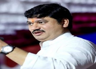 ग्रामपंचायत निवडणुकांच्या पार्श्वभूमीवर जात पडताळणीसाठीचे अर्ज ऑफलाईन स्वीकारण्याचे धनंजय मुंडे यांचे निर्देश