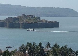 रायगड जिल्ह्यातील मुरुड-जंजिरा किल्ला पर्यटकांसाठी खुला