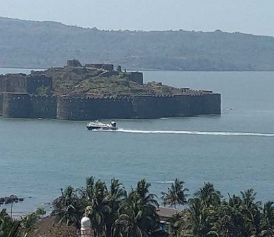 रायगड जिल्ह्यातील मुरुड-जंजिरा किल्ला पर्यटकांसाठी खुला