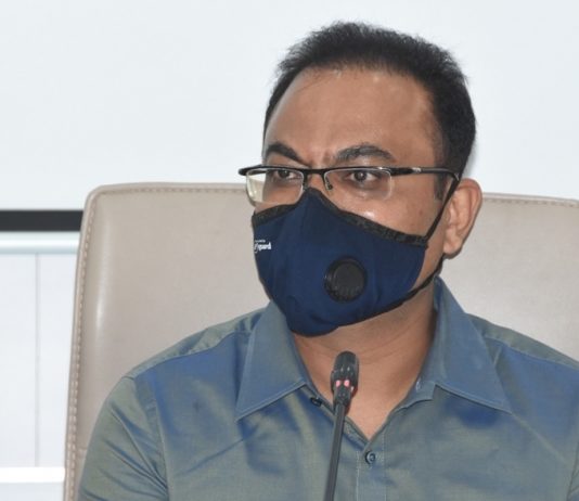 प्रजासत्ताक दिन सोहळा पूर्वतयारीचा जिल्हाधिकारी कार्यालयात आढावा