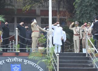 प्रजासत्ताक दिनानिमित्त उपमुख्यमंत्री अजित पवार यांच्या हस्ते शासकीय ध्वजारोहण