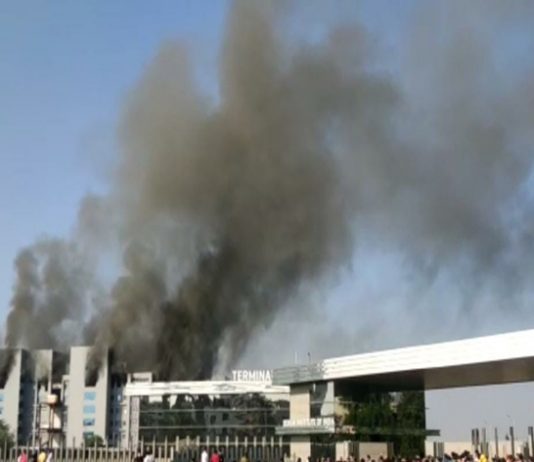 पुण्याच्या सिरम इन्स्टीट्यूटच्या नवीन इमारतीला आग