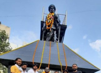 “लढा यूथ मूव्हमेंट” चे सावित्रीमाईंना जयंतीदिनी अभिवादन