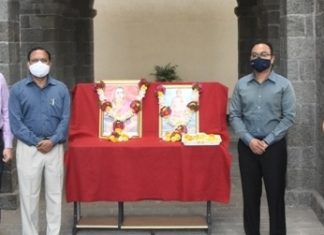 जिजाऊ माँ साहेब व स्वामी विवेकानंद यांना जिल्हा प्रशासनाच्या वतीने अभिवादन