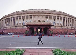 संसदेच्या दोन्ही सभागृहात अर्थसंकल्पावर चर्चा सुरू