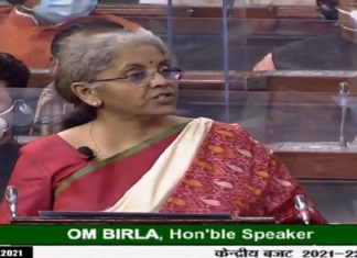 अर्थसंकल्पात राज्यातल्या नागपूर मेट्रोच्या दुसऱ्या टप्प्यासाठी ५, ९७६ कोटी, तर नाशिक मेट्रोसाठी २,०९२ कोटी रुपयांची तरतूद