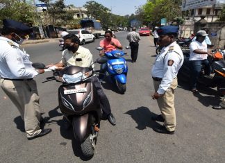 विदर्भात वाढता कोरोना संसर्ग रोखण्यासाठी काही जिल्ह्यांमधे जमावबंदीसह कठोर उपाययोजना लागू