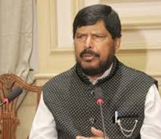 कृषी कायद्यांविरोधात ट्विट करून परदेशी कलाकारांना उत्तर देणं योग्य – रामदास आठवले