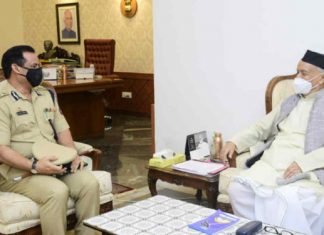 मुंबईचे नवनियुक्त पोलीस आयुक्त हेमंत नगराळे यांनी घेतली राज्यपालांची भेट
