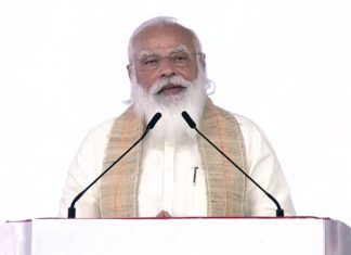 आजादी का अमृत महोत्सव म्हणजे आत्मनिर्भरतेचं अमृत असल्याचं प्रधानमंत्री नरेंद्र मोदी यांचं प्रतिपादन