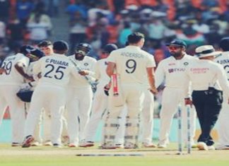 इंग्लंडविरुद्धच्या चौथ्या कसोटी क्रिकेट सामन्यात भारताचा १ डाव २५ धावांनी विजय