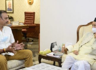 रवी शास्त्री यांनी घेतली राज्यपालांची सदिच्छा भेट