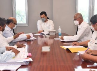 सफाई कामगारांच्या पाल्यांना वारसा हक्क नियमानुसार शासकीय सेवेत सामावून घेण्याचे वैद्यकीय शिक्षणमंत्री अमित देशमुख यांचे निर्देश