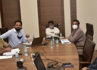 संभाव्य आपत्तीवर लक्ष ठेवण्यासाठी आधुनिक सुविधायुक्त आपत्ती व्यवस्थापन केंद्र उभारण्याचे पालकमंत्री अशोक चव्हाण यांचे निर्देश