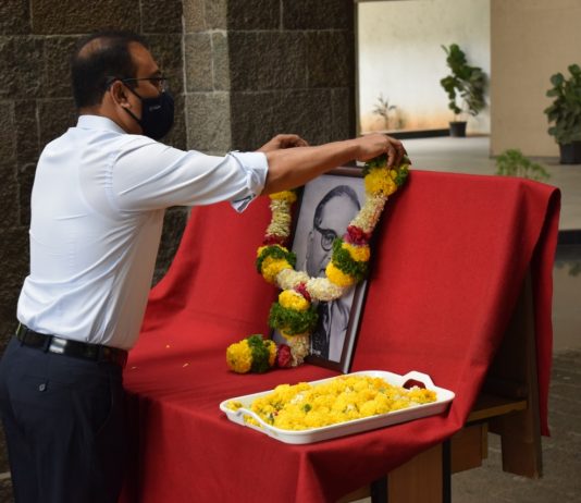 भारतरत्न डॉ. बाबासाहेब आंबेडकर यांच्या जयंतीदिनी प्रशासनाकडून अभिवादन