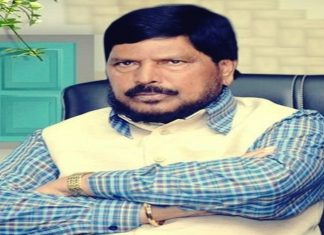 डॉ. बाबासाहेब आंबेडकर यांची जयंती गर्दी न करता साजरी करावी – रामदास आठवले यांचे आवाहन