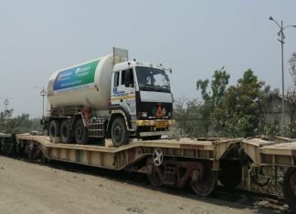 44 मेट्रिक टन प्राणवायू घेवून ऑक्सिजन एक्सप्रेस मुंबईकडे रवाना