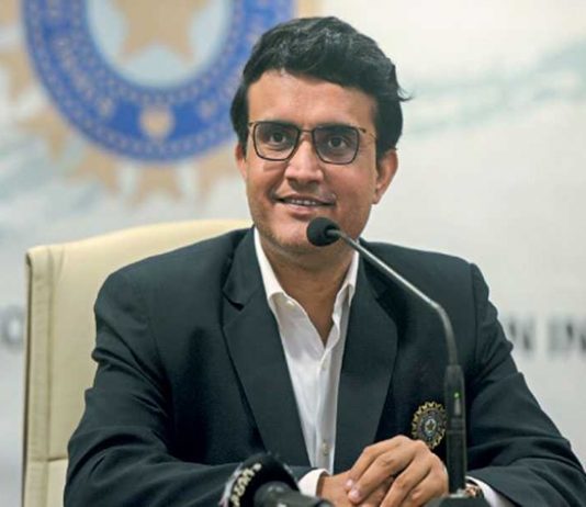 आयपीएल २०२१ च्या नियोजित वेऴापत्रकात कोणताही बदल होणार नसल्याचं बीसीसीआयचे अध्यक्ष सौरव गांगुली यांचं स्पष्टीकरण