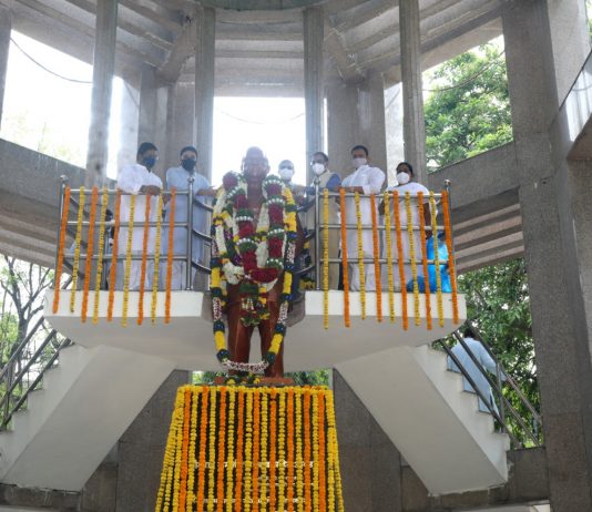 भारतरत्न डॉ. बाबासाहेब आंबेडकर यांच्या जयंतीनिमित्ताने समाज कल्याण विभागाच्या वतीने राज्यमंत्री विश्वजीत कदम यांनी केले अभिवादन