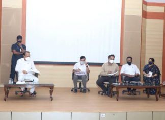 लोकांचे जीव वाचविण्यासाठी कोरोना साखळी तोडणे गरजेचे – उपमुख्यमंत्री अजित पवार